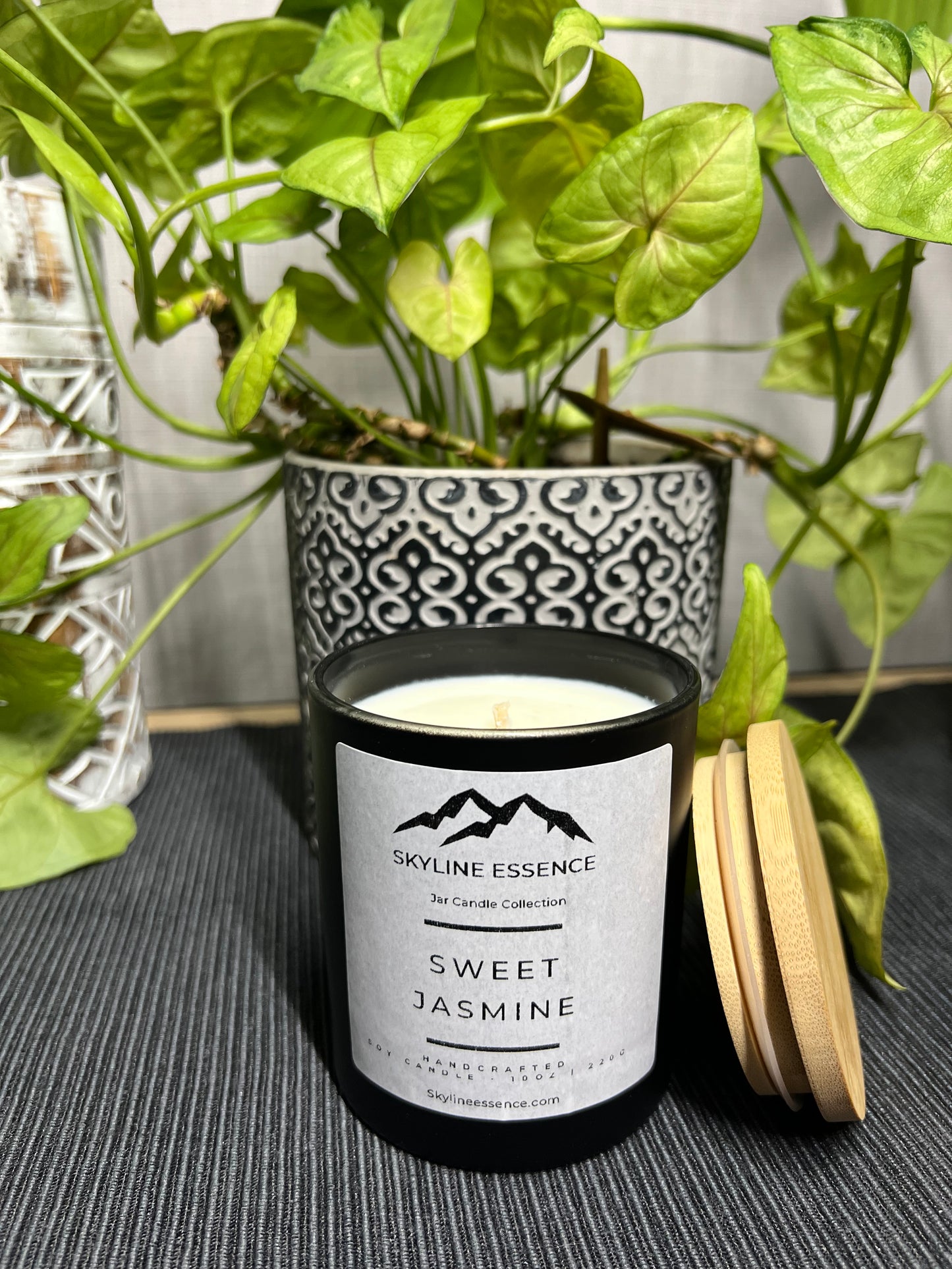 Sweet Jasmine - Matte Black Jar