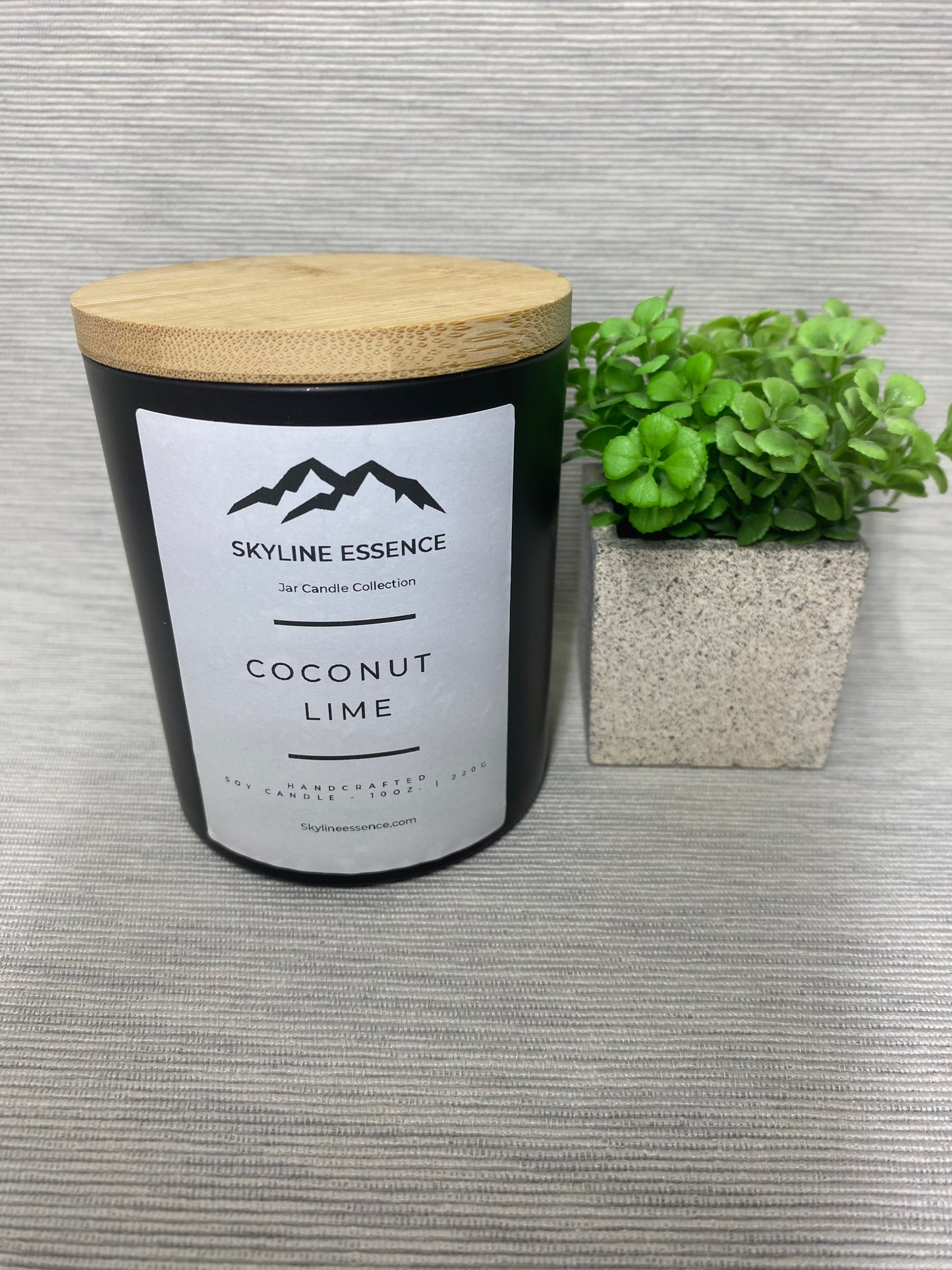 Coconut Lime - Matte Black Jar